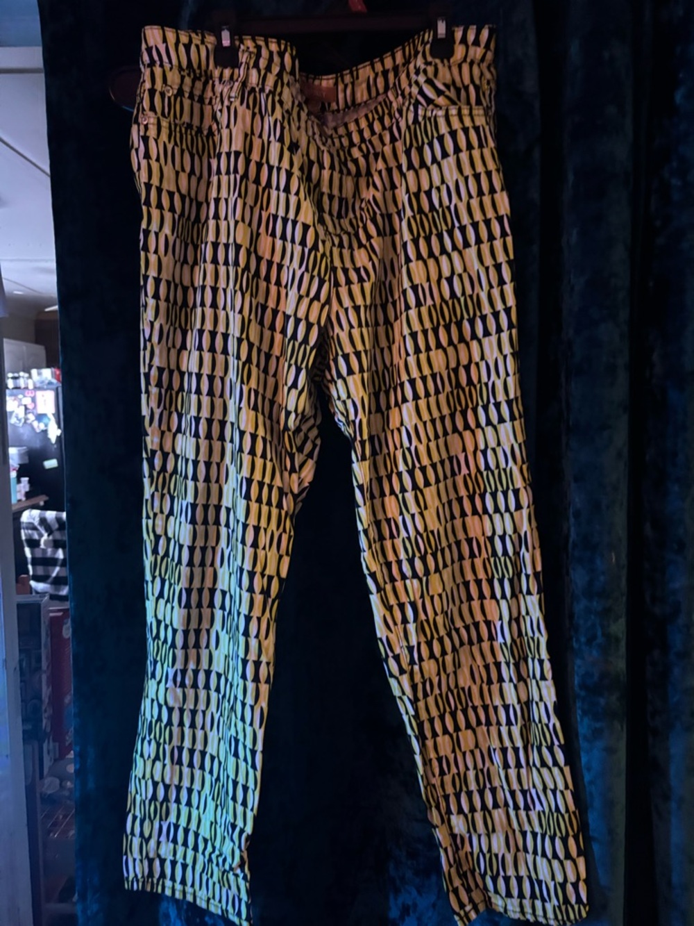 Ellen Tracy Yellow and Black Geometric Pattern Chinos